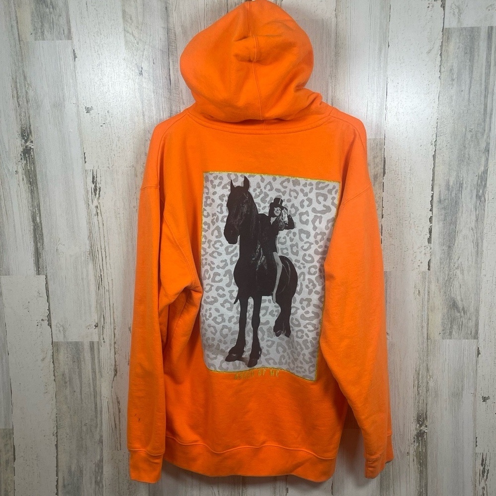Shania Twain Queen Of Me Tour Hoodie Sweatshirt size L Orange Horse Country